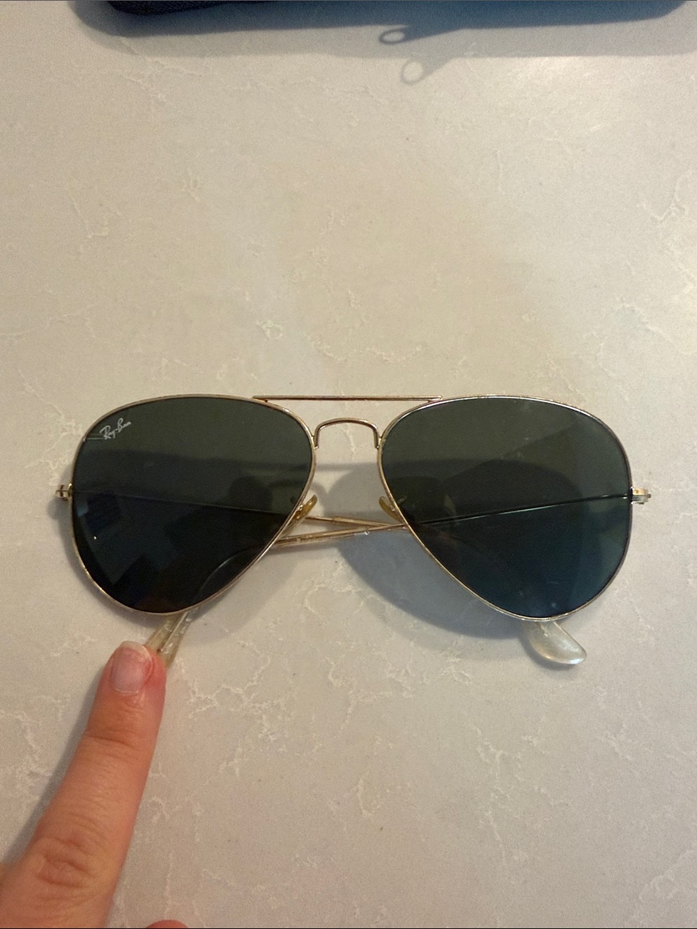 Ray-Ban Gold Aviator Sunglasses with Dark Green Lenses